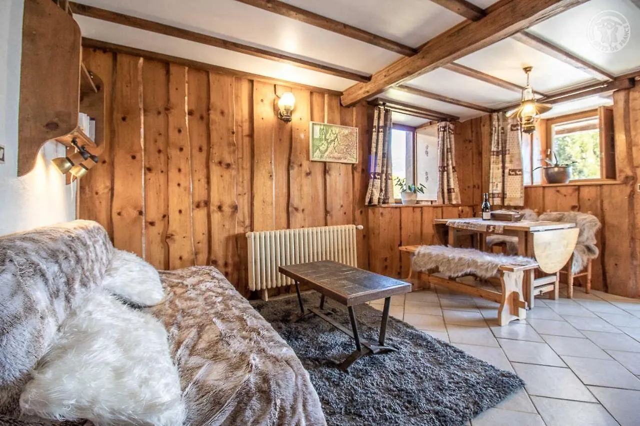 Gite Cosy En Montagne Avec Vue Et Piscine Apartment Marthod