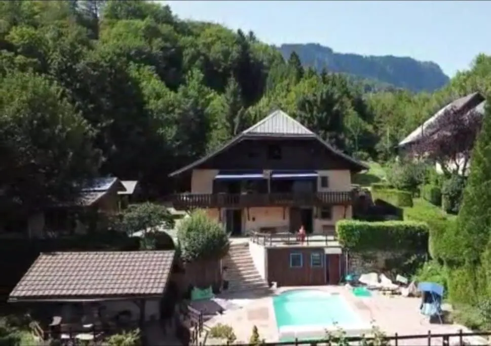 Gite Cosy En Montagne Avec Vue Et Piscine Apartment Marthod