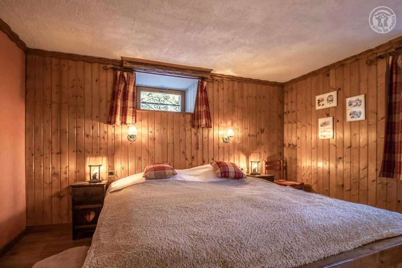 Gite Cosy En Montagne Avec Vue Et Piscine Apartment Marthod