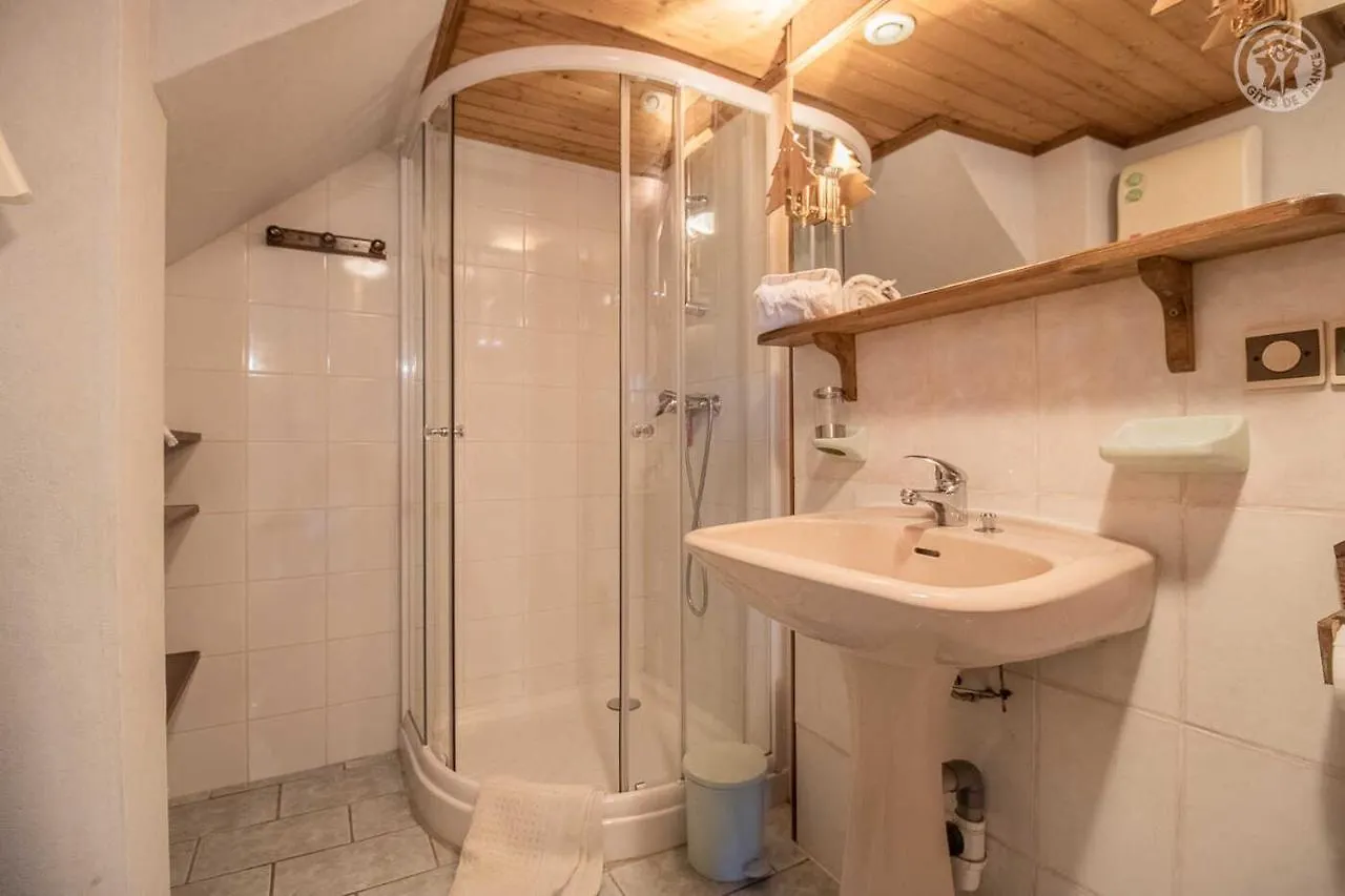 Gite Cosy En Montagne Avec Vue Et Piscine Apartment Marthod