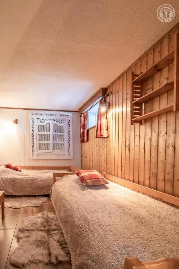Gite Cosy En Montagne Avec Vue Et Piscine Apartment Marthod 0*,